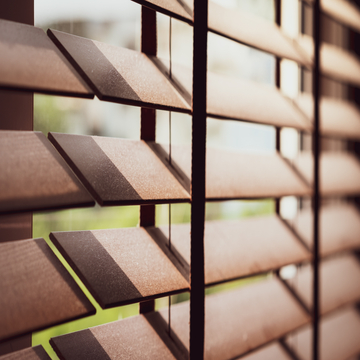 Choosing the Right Venetian Blinds for a Stylish and Practical Home